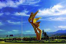 金雞鳴瑞——寶雞城雕