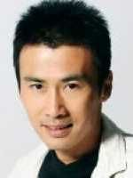 柳雲龍 飾 龍飛