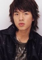 高峰  演員 李威