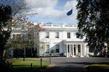 泰晤士河畔的格陵蘭校區