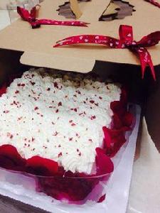 玫瑰生日蛋糕 玫瑰生日蛋糕