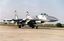 目前常見的蘇-27SMK是編號為305的飛機