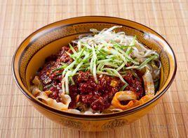 牛肉醬拌麵 牛肉醬拌麵