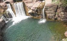 “素湍綠潭”景色