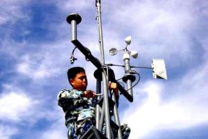 維修永暑礁海洋觀測站設施