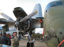 DHC-4的“花瓣式”發動機罩