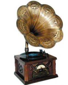 1877年11月21日，愛迪生宣布發明留聲機 　