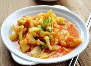 花菜煮番茄 花菜煮番茄