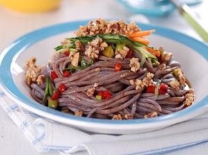 黑米酸辣涼麵 黑米酸辣涼麵