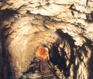 封門石古洞 封門石古洞