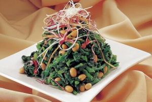 花生炒菠菜 花生炒菠菜