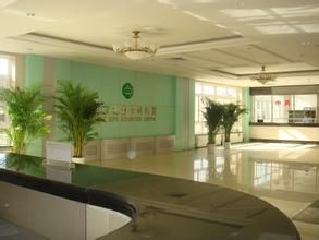 北京北亞骨科醫院，成立於1987年，位於北京市房山區長陽昊天北大街20號，是北京市一家三級規模骨科專科醫院。