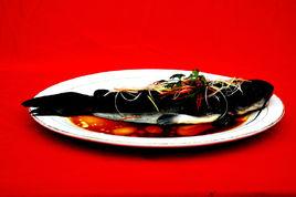 清蒸江團 清蒸江團