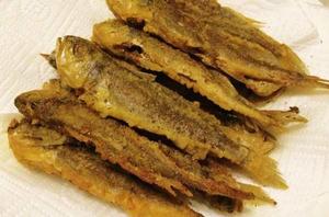 酥炸小長條魚 酥炸小長條魚