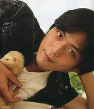 高橋哥哥和他的寵物雪貂Mei