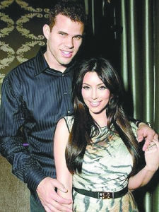 龍捲風式愛情主角