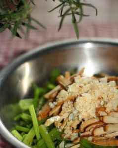 乾絲拌芹菜 乾絲拌芹菜