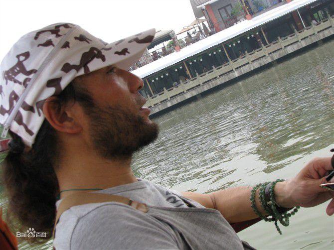 索朗尼瑪生活照