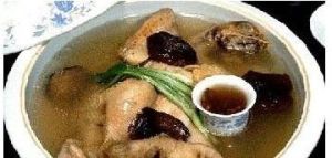 麥冬海帶煲烏雞 麥冬海帶煲烏雞