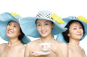 左起張英、趙子琪、劉莉莉