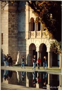 西澳大學預科學院