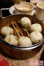 洞子口特色醬肉包