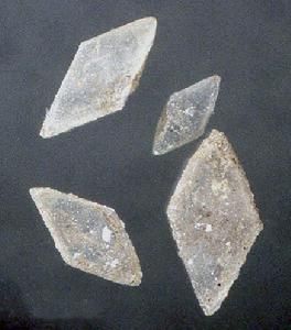 多水氯硼鈣石 多水氯硼鈣石