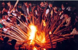 （圖）彝族的宗教信仰與祭祀