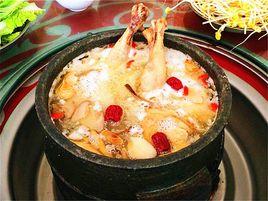 魯朗石鍋雞 魯朗石鍋雞