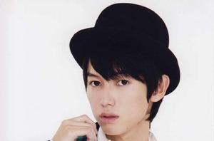 本鄉奏多 本鄉奏多