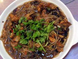 小雞燉蘑菇粉條 小雞燉蘑菇粉條