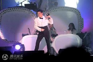 《活著就是精彩》 《活著就是精彩》