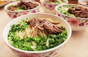 郭城摔面 郭城摔面