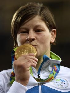 特爾斯泰尼亞克 特爾斯泰尼亞克