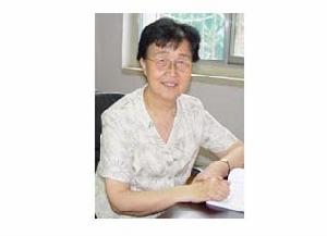 孫偉，女，1935年11月出生。教授、博士生導師