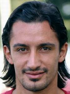 哈桑·卡布澤 哈桑·卡布澤