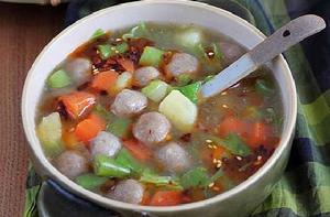 胡蘿蔔肉丸湯 胡蘿蔔肉丸湯