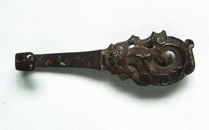 鏤空獸形銅帶鉤