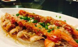 蒜蓉冬粉蒸開邊蝦 蒜蓉冬粉蒸開邊蝦