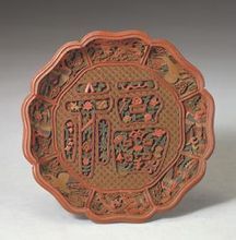 清剔彩龍鳳集福葵瓣式盤 清剔彩龍鳳集福葵瓣式盤