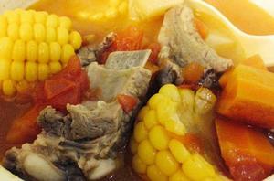 玉米西紅柿排骨湯 玉米西紅柿排骨湯