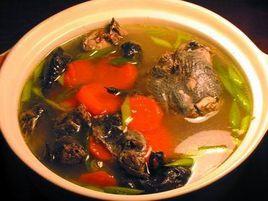 艾葉老雞湯 艾葉老雞湯