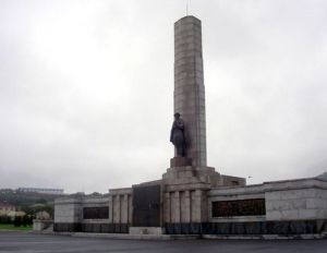 小孤山蘇聯紅軍烈士墓