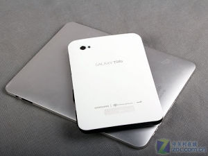 三星Galaxy Tab P1000(上)/蘋果iPad(下)