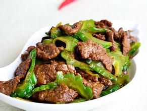 蔥香苦瓜炒牛肉 蔥香苦瓜炒牛肉
