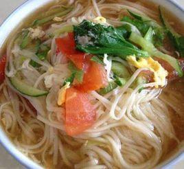 雞蛋煮麵條 雞蛋煮麵條