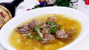 鮮蘑菠菜牛骨湯 鮮蘑菠菜牛骨湯