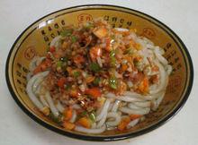 一擔挑炸醬土豆粉