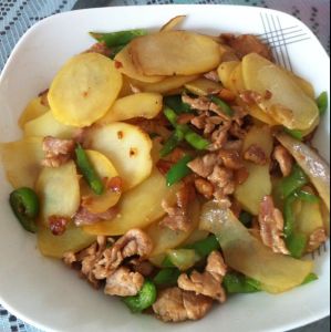 土豆片炒肉