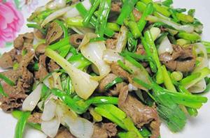 大蒜苗炒雞胸脯肉 大蒜苗炒雞胸脯肉